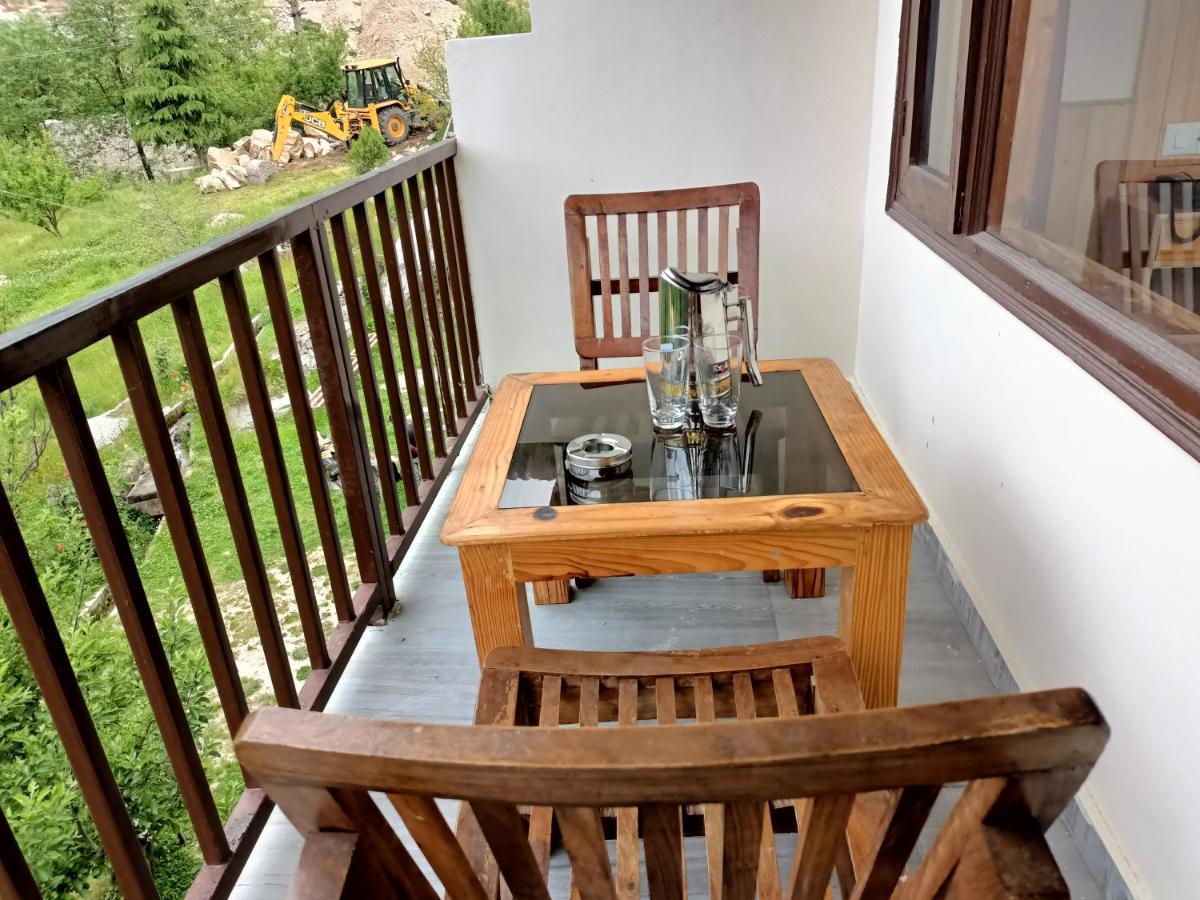 Rashpa Cottage Manāli Exteriör bild